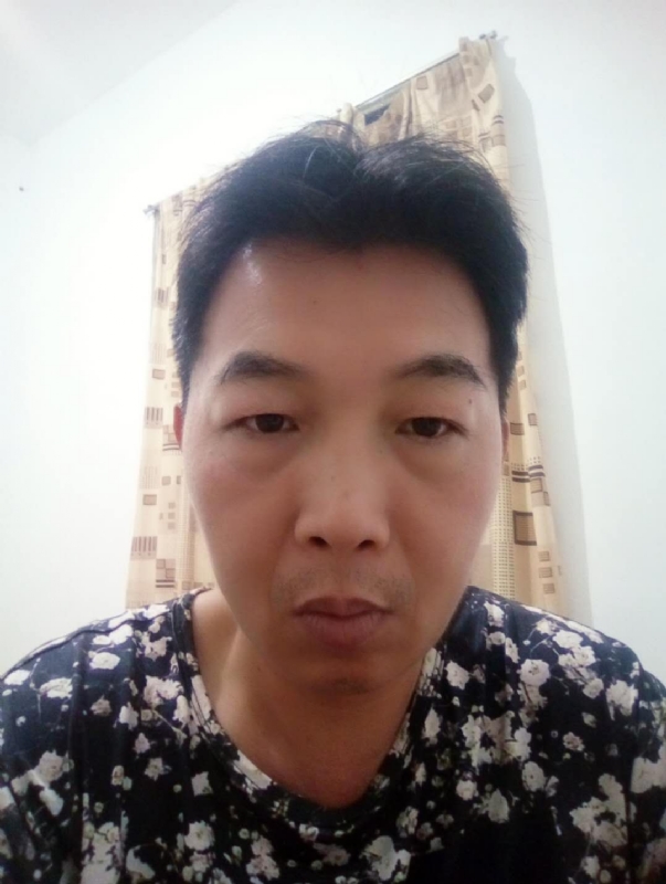 繁华哀伤的第一张照片--南平婚介网