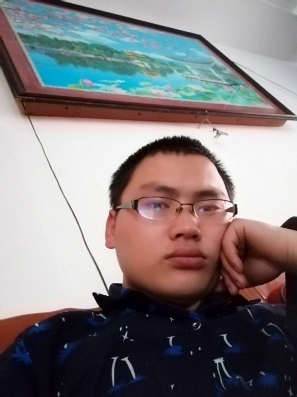 90男孩的第一张照片--南平婚介网