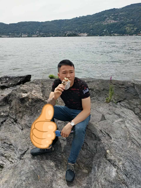 绚烂背后的平淡的第一张照片--南平婚介网