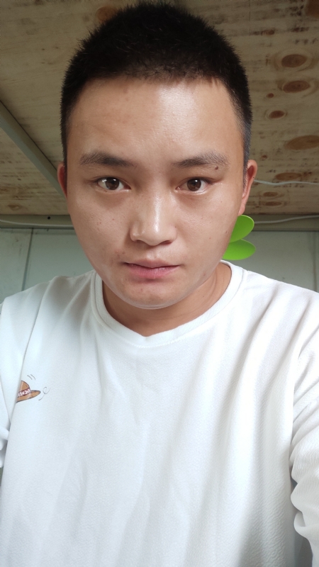 水里面的云呀的第一张照片--南平婚介网