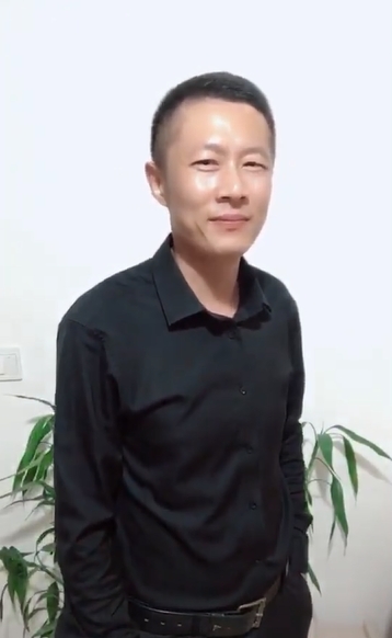 地huhi的第一张照片--南平婚介网