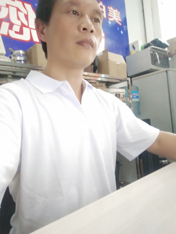 深蓝色的海的第一张照片--南平婚介网