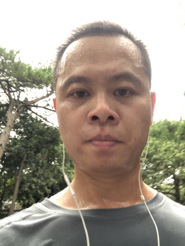 猩猩巨呃的第二张照片--南平婚介网