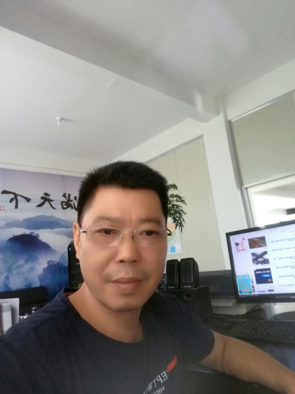 心平气和的第一张照片--南平婚介网
