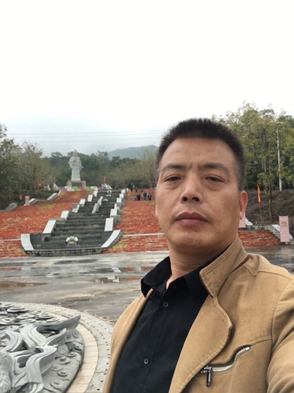 开心的松鼠的第二张照片--南平婚介网