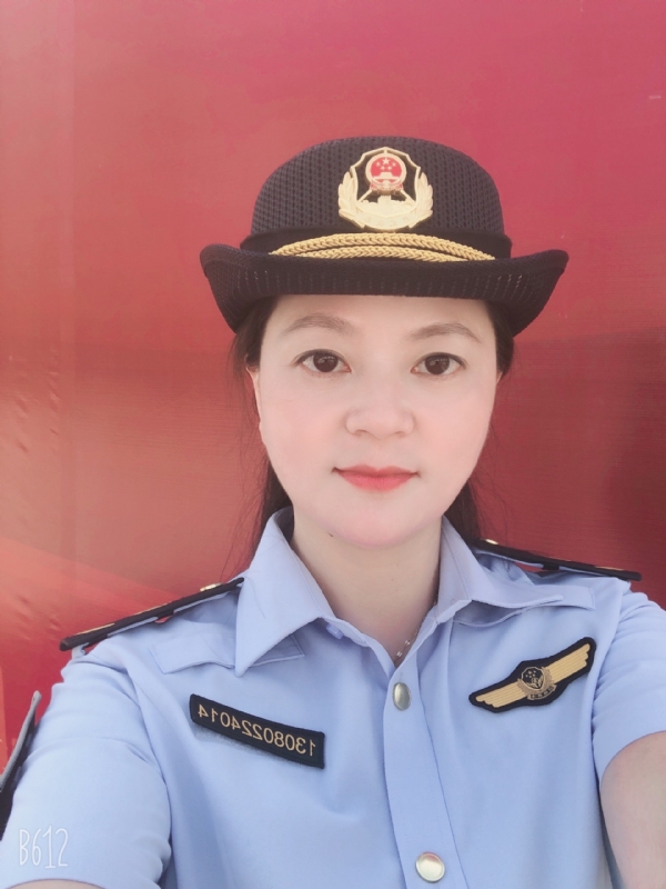 明明的第一张照片--南平婚介网