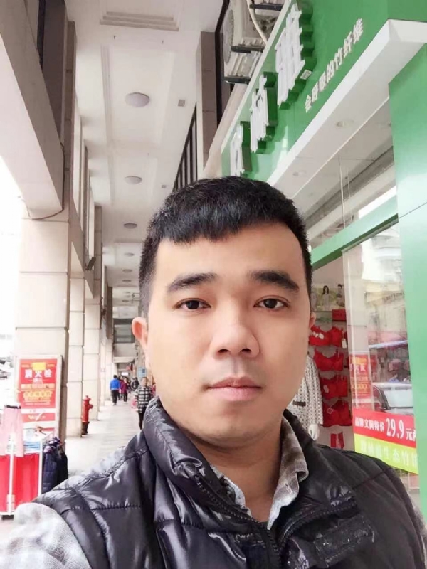 小小怪兽的第一张照片--南平婚介网