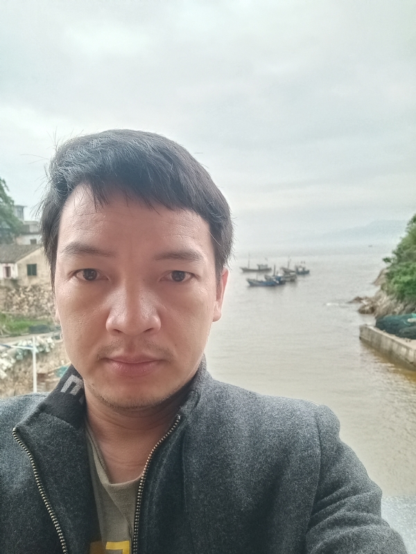 啊亮的第一张照片--南平婚介网