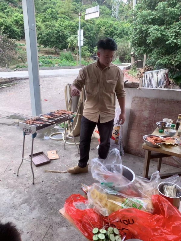 你黑我哟的第一张照片--南平婚介网