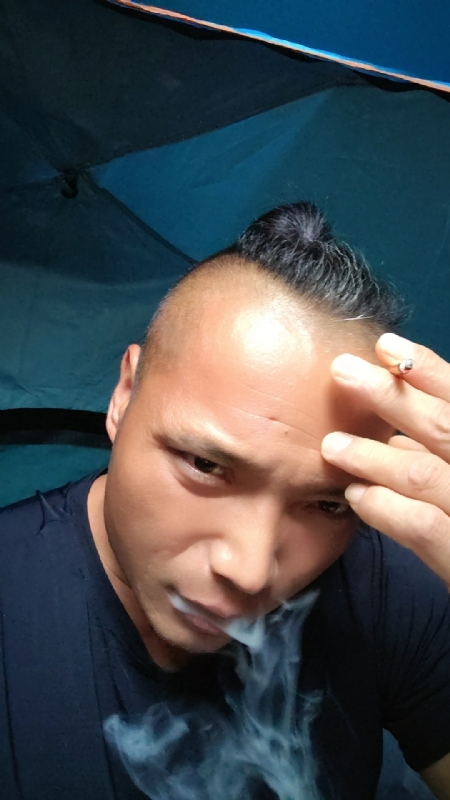 伯爵的第四张照片--南平婚介网