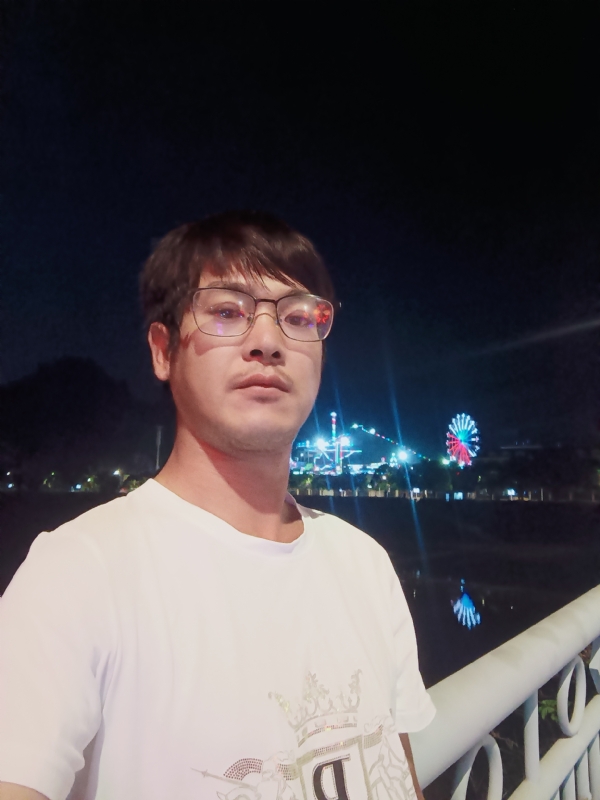 任豐的第一张照片--南平婚介网