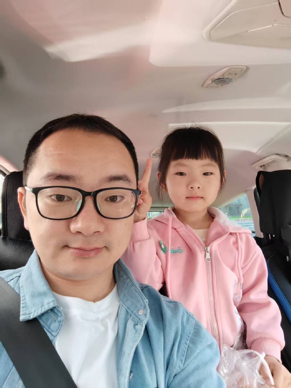 知天晓的第一张照片--南平婚介网